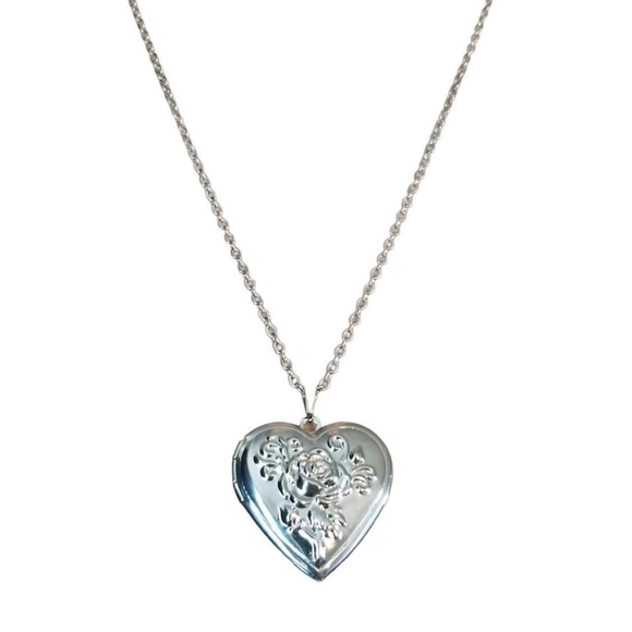 Heart Locket Necklace - Picture 2 of 5